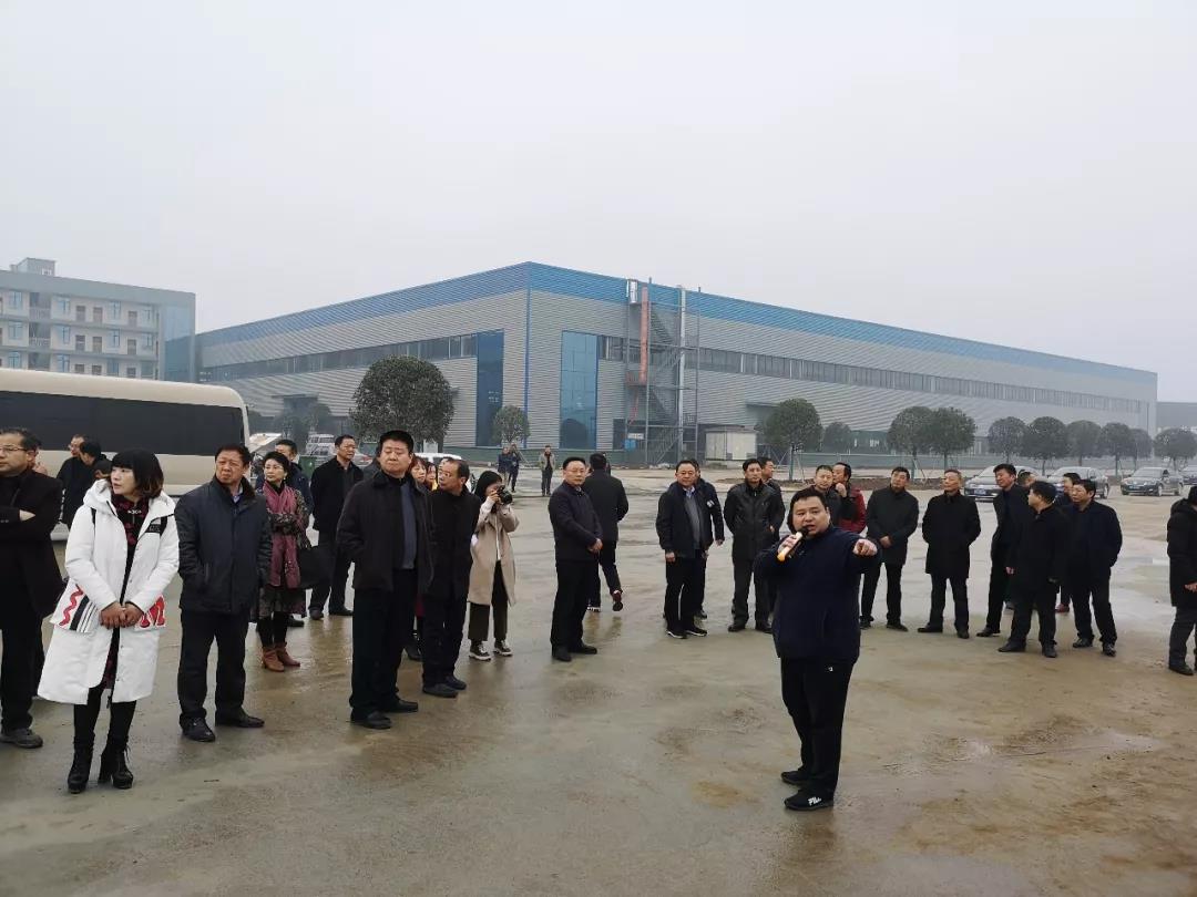 隨州市委、市人大代表團(tuán)蒞臨程力集團(tuán)商用車產(chǎn)業(yè)園視察